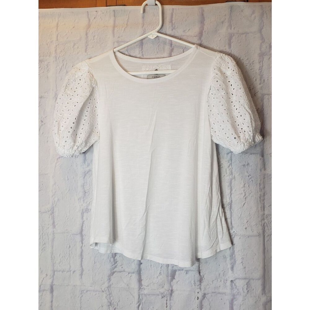 CUPIO White Tee Eyelet Puff Sleeves Small
